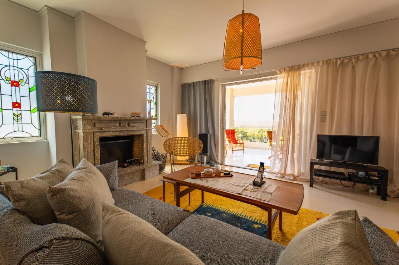 Spacious Apartment In Kavouri Атина Екстериор снимка