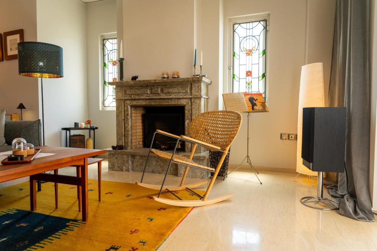 Spacious Apartment In Kavouri Атина Екстериор снимка