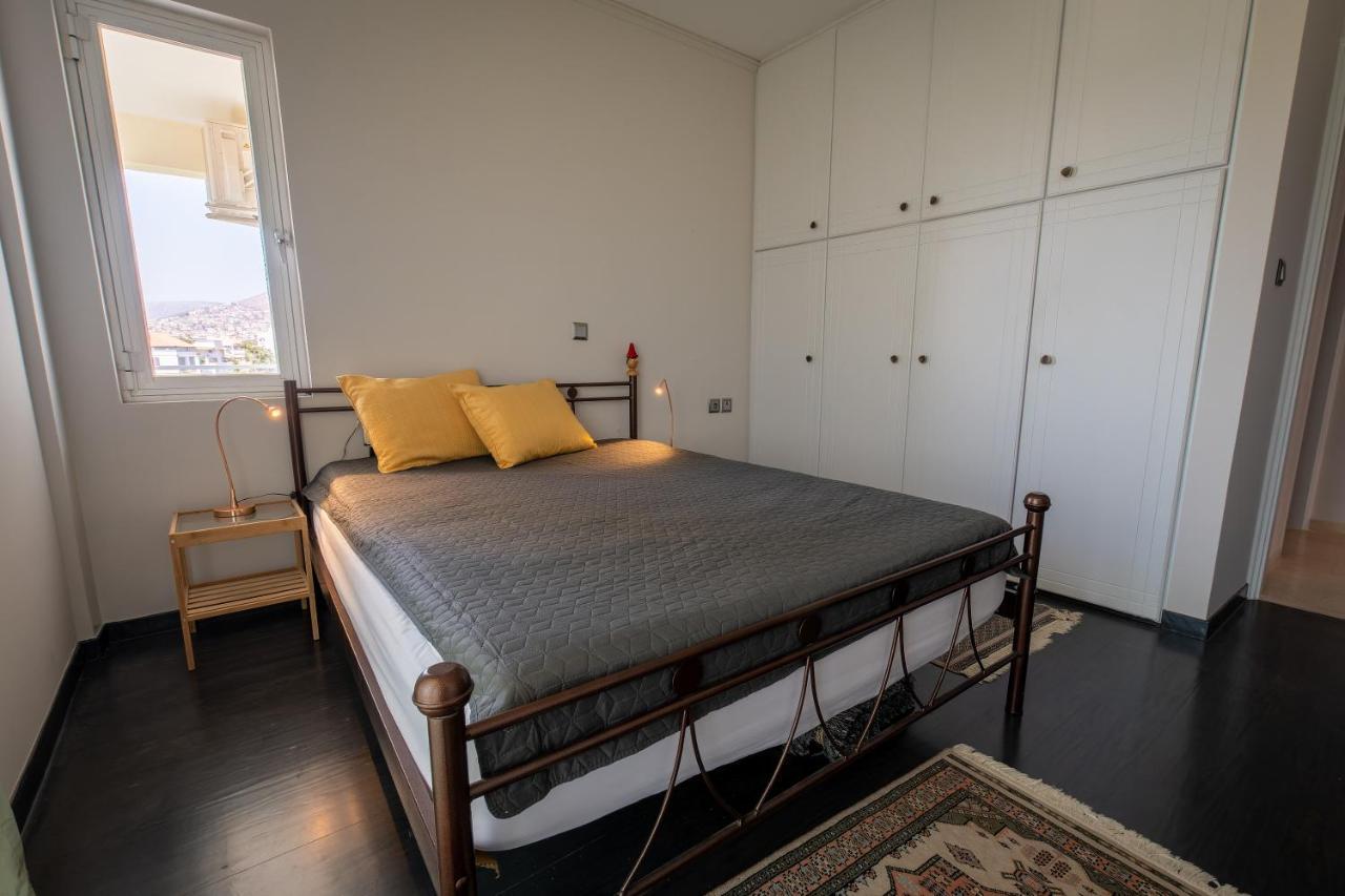 Spacious Apartment In Kavouri Атина Екстериор снимка