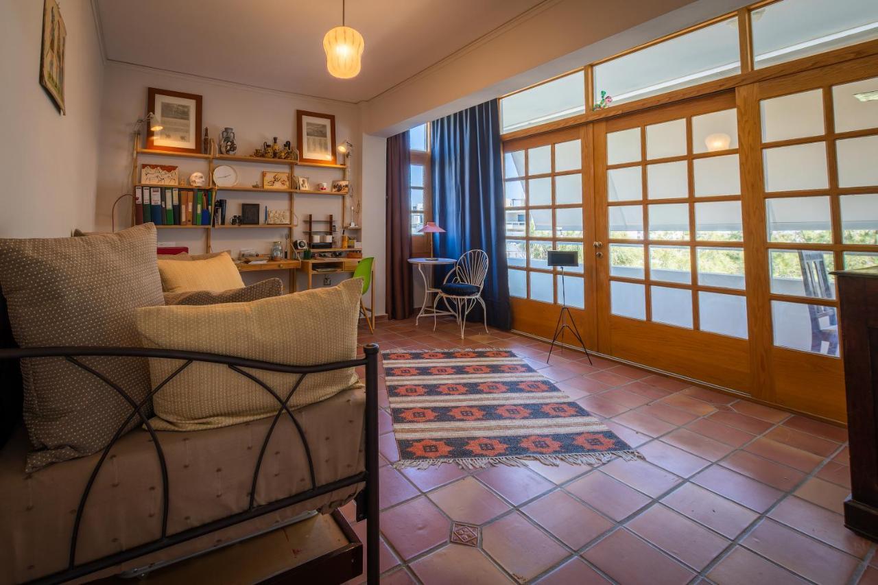 Spacious Apartment In Kavouri Атина Екстериор снимка