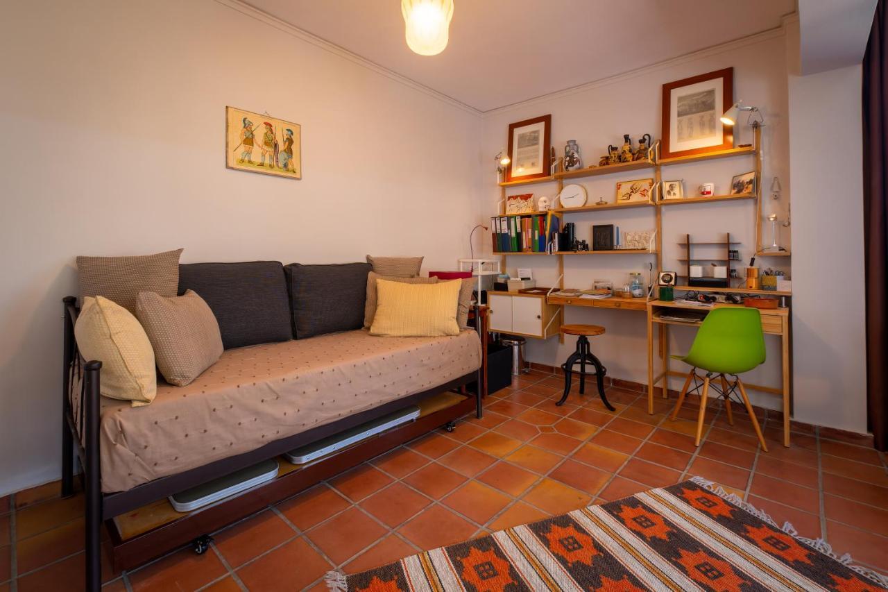 Spacious Apartment In Kavouri Атина Екстериор снимка